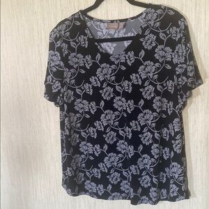 Chico’s Floral Black and White Women's Top